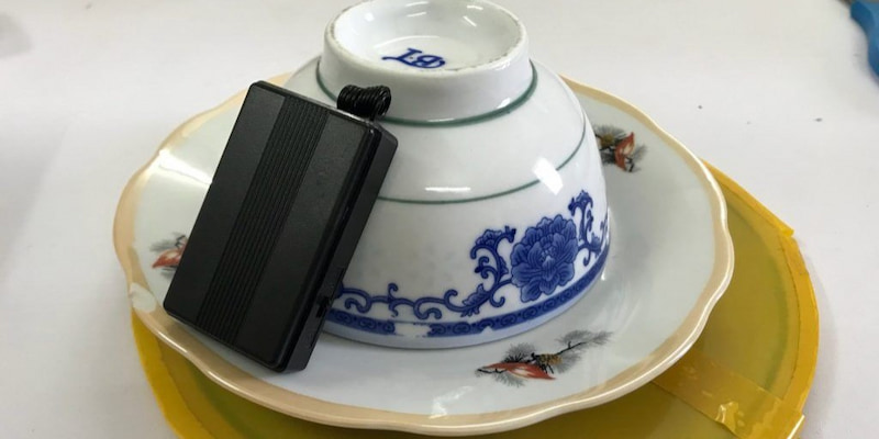 Xóc đĩa là một trò chơi phổ biến vào những dịp lễ Tết